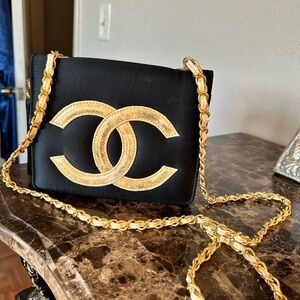 Vintage CHANEL Black Crossbody Bag with Gold Chain